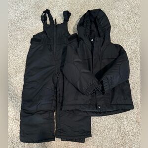 Toddler Cat and Jack 3-n-1 Snowplay Jacket with Solid Snow Bib- 2T